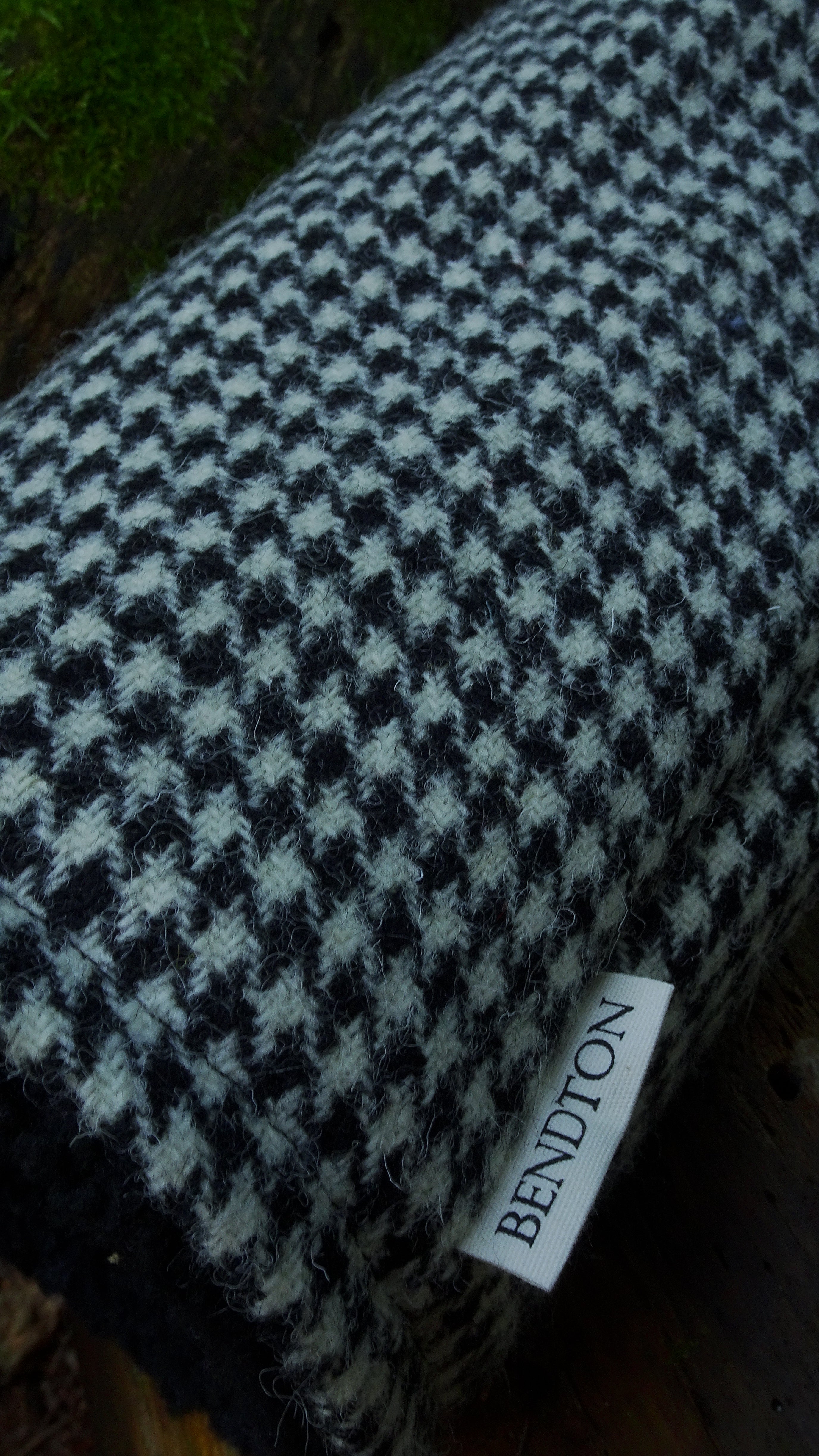 Noir Houndstooth