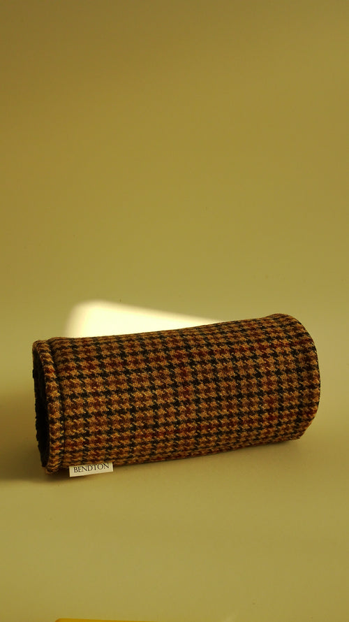 Chestnut Houndstooth
