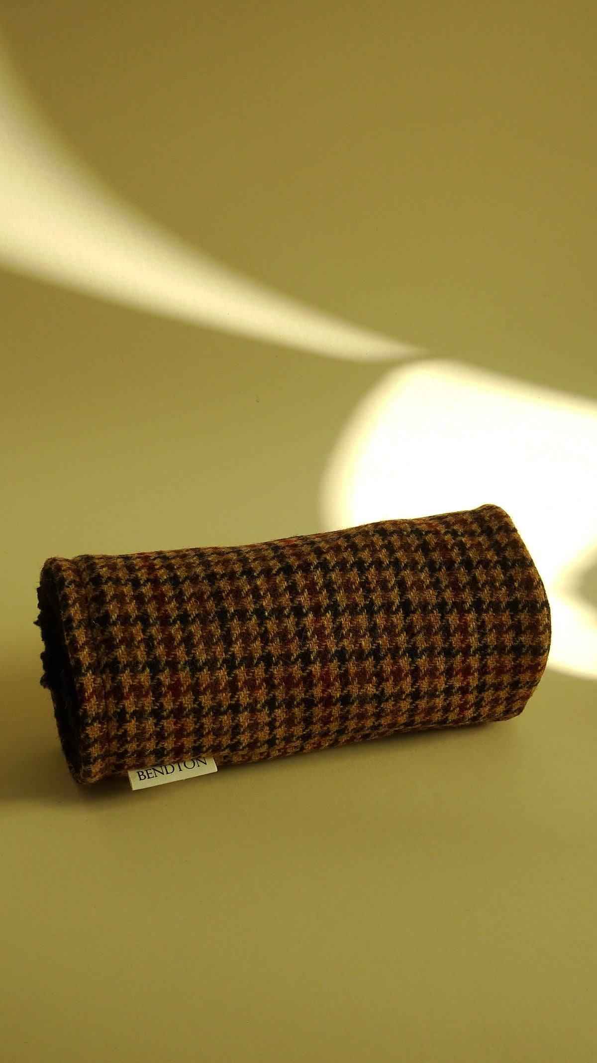 Chestnut Houndstooth